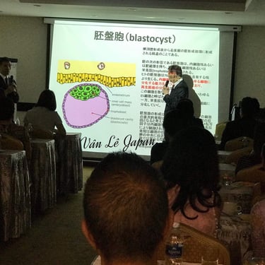 The Queen Placenta Seminar gallery